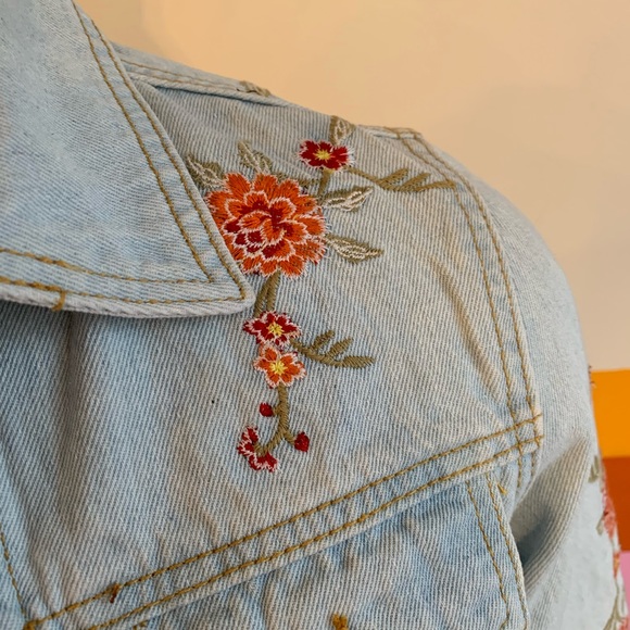 NEW free people embroidered denim jacket . - Picture 6 of 9